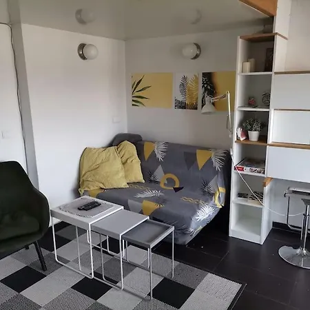 Sky-view Apartmentin Perfect Center *