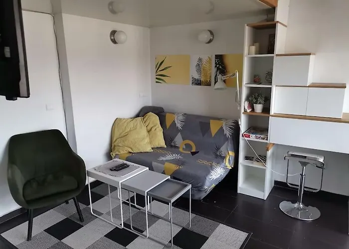 Sky-view Apartmentin Perfect Center *